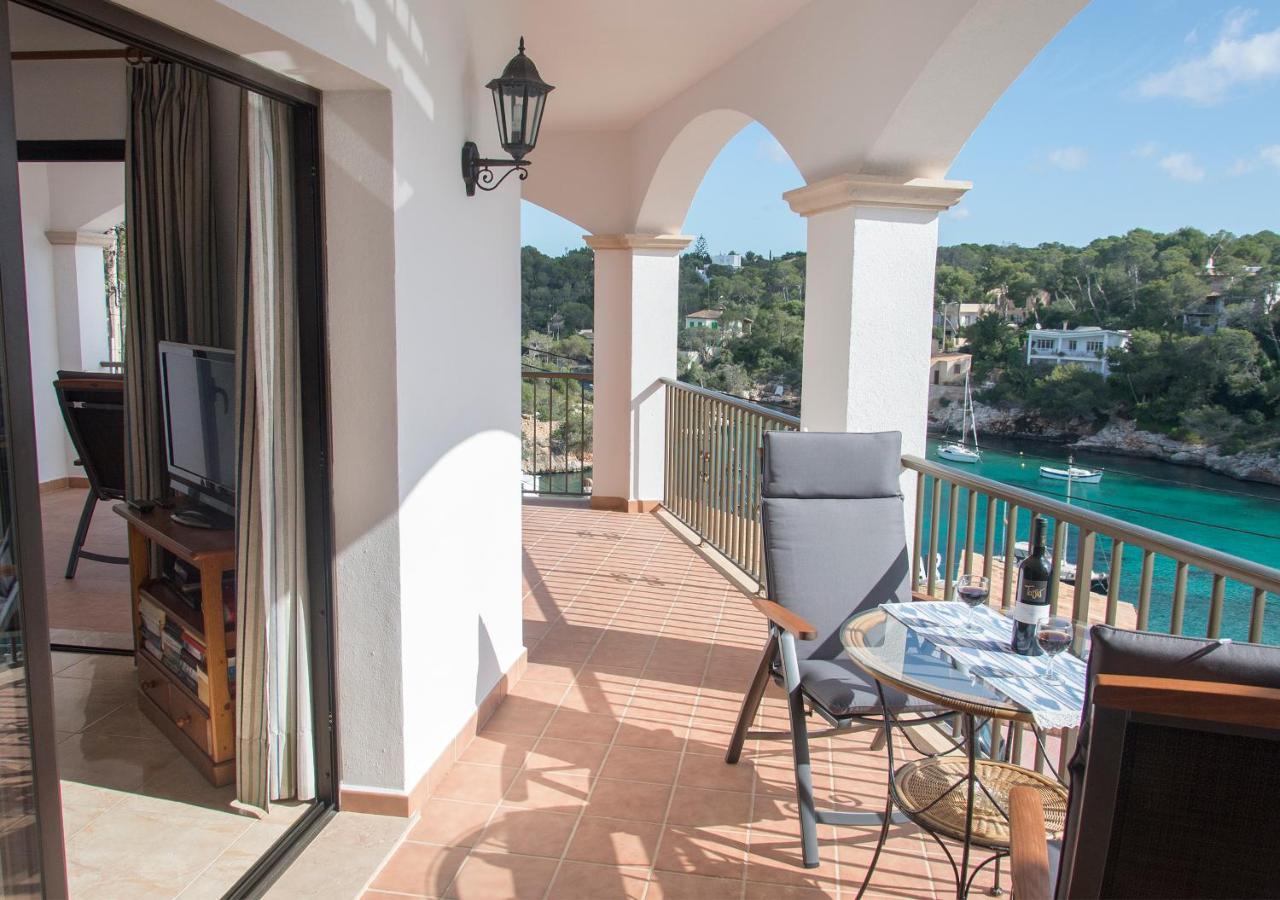 Apartamentos Vista Al Puerto Кала Фигера Екстериор снимка