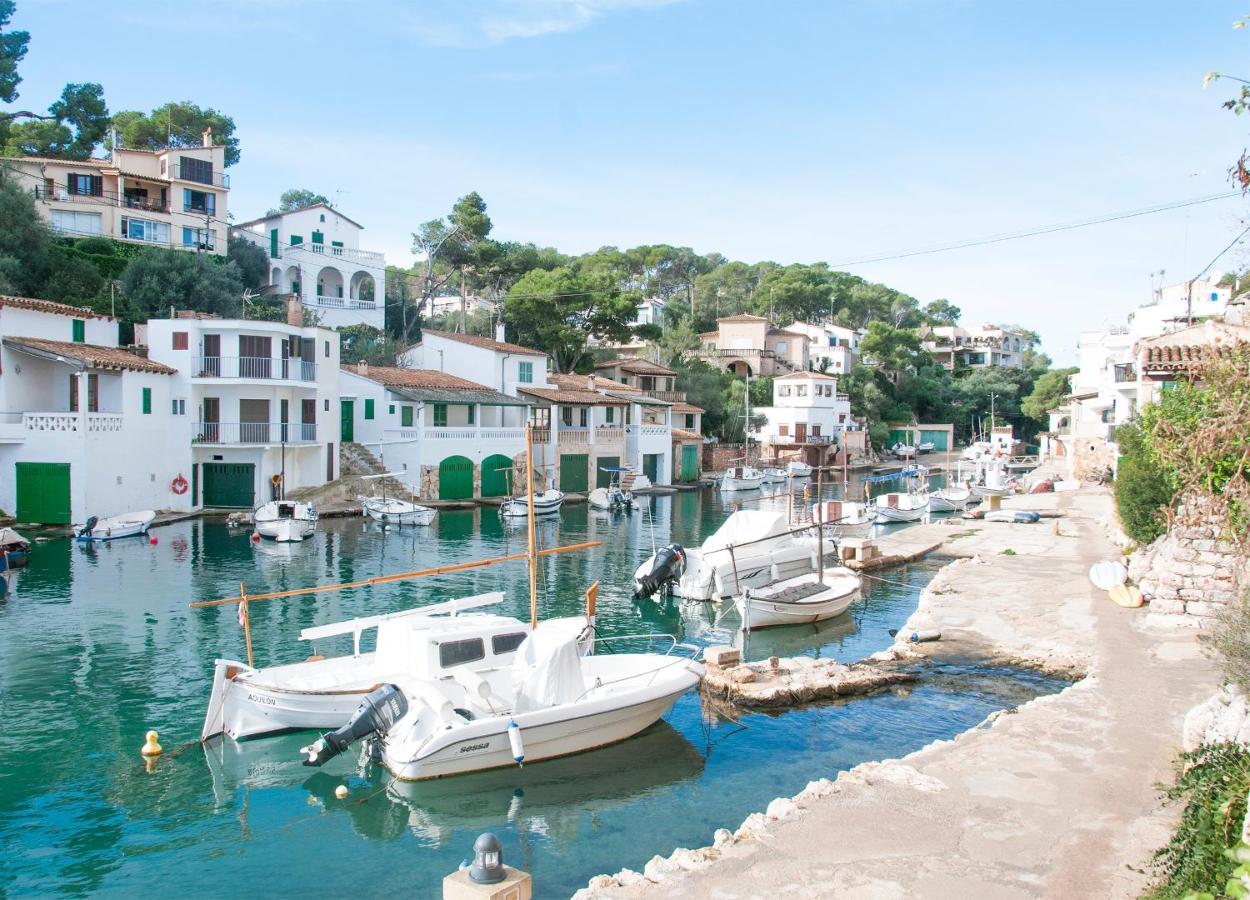 Apartamentos Vista Al Puerto Кала Фигера Екстериор снимка