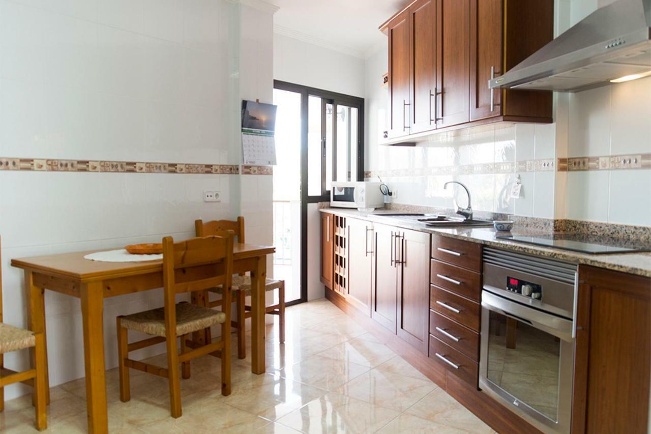 Apartamentos Vista Al Puerto Кала Фигера Екстериор снимка